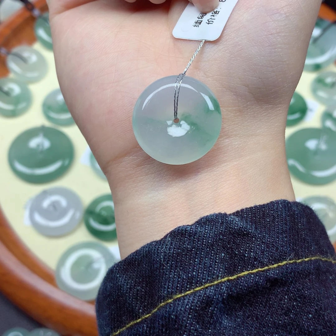 翡翠未镶嵌颈饰吊坠22.6/5.7mm