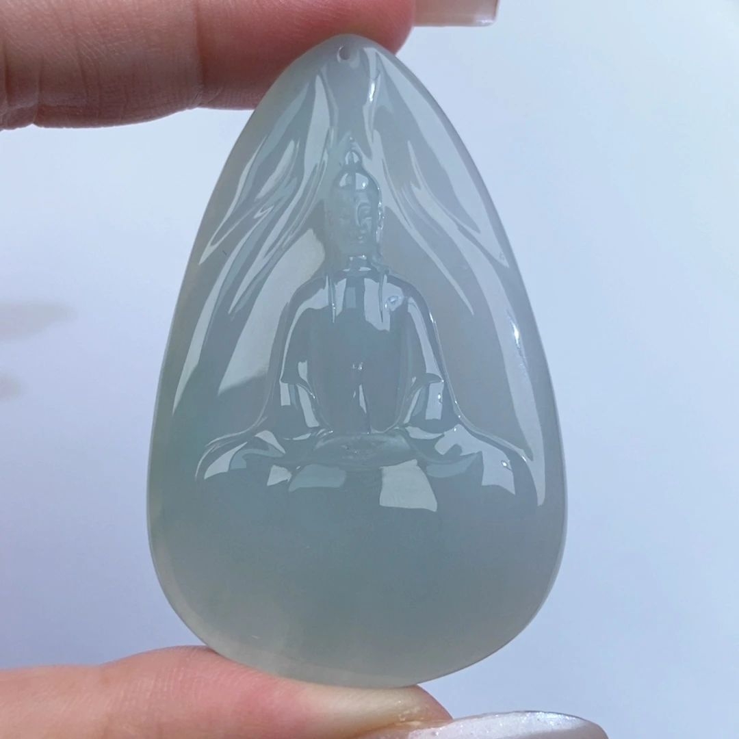 翡翠未镶嵌颈饰观音