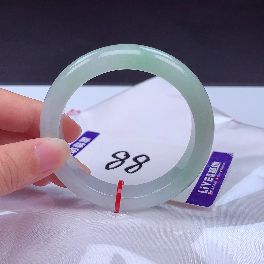 翡翠手镯未镶嵌手镯001474