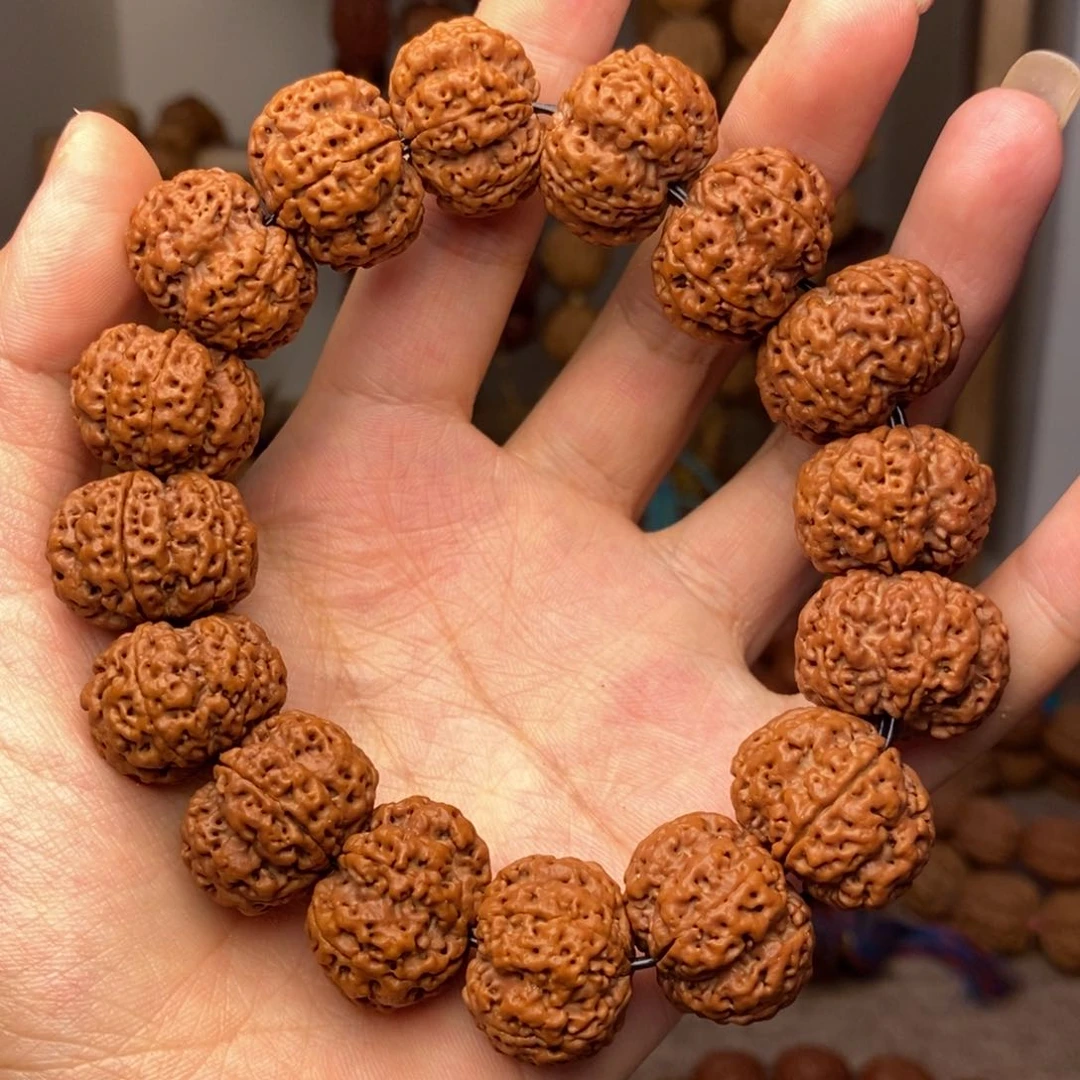 文玩核桃吊坠金刚