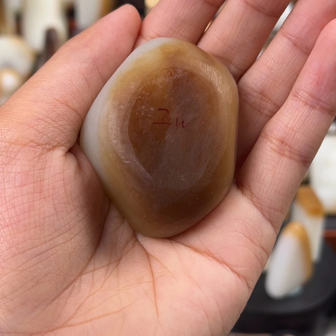 南***丰颈饰未镶嵌和田玉（糖玉）