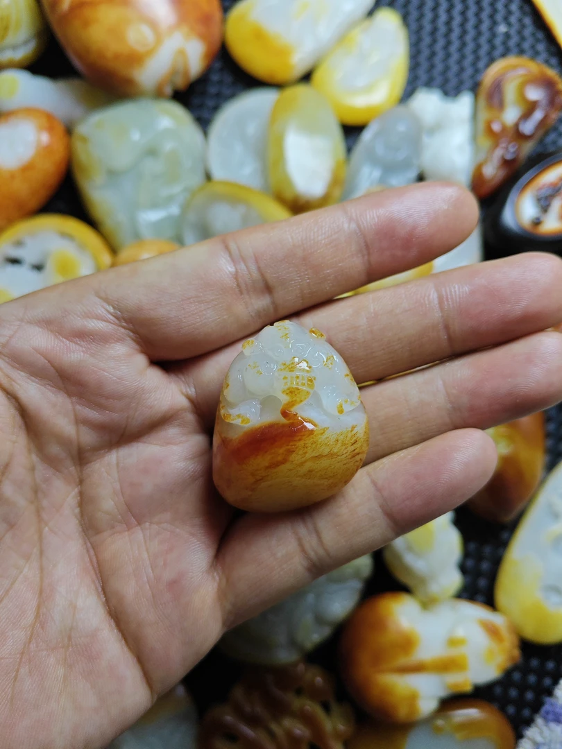 和田玉精品挂件貔貅