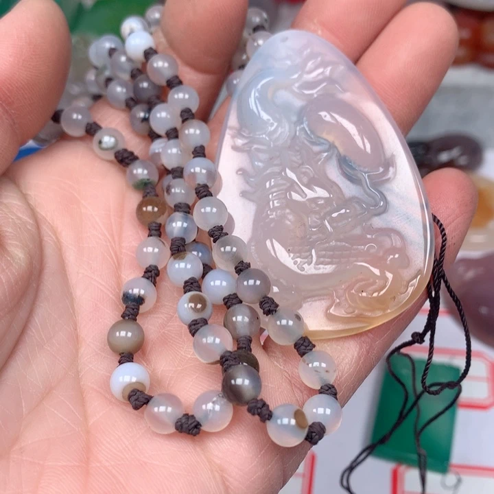 玛瑙/玉髓颈饰未镶嵌师**@