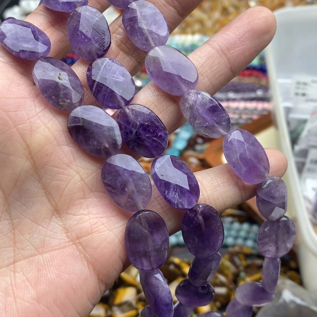 玛瑙/玉髓未镶嵌珠宝半成品一条天然微瑕紫晶椭圆A50