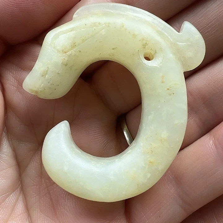 岫岩老玉（透闪石质玉）未镶嵌颈饰