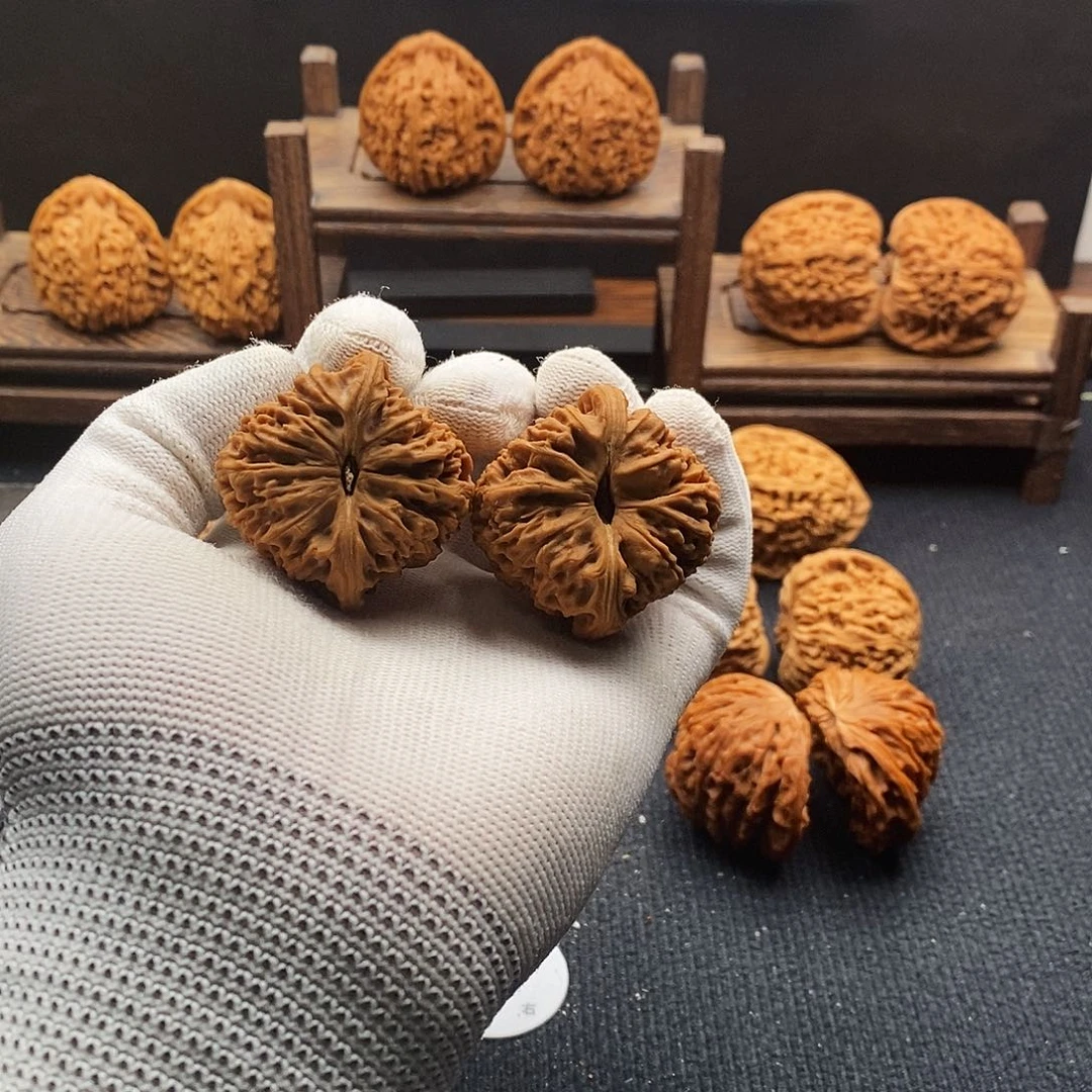 ^***.文玩核桃把件南疆十涿鹿全品三角