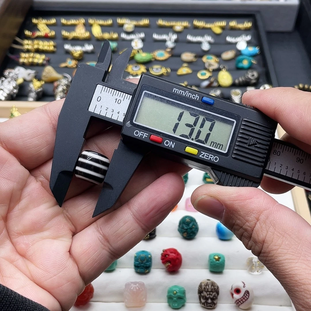 玛瑙/玉髓未镶嵌珠宝奇石