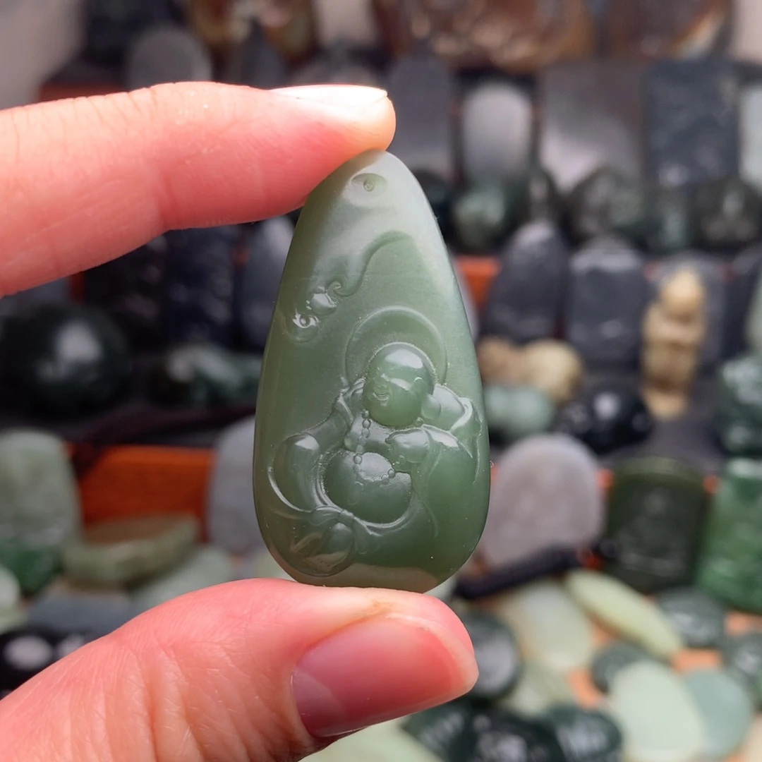 和田玉未镶嵌颈饰挂件49