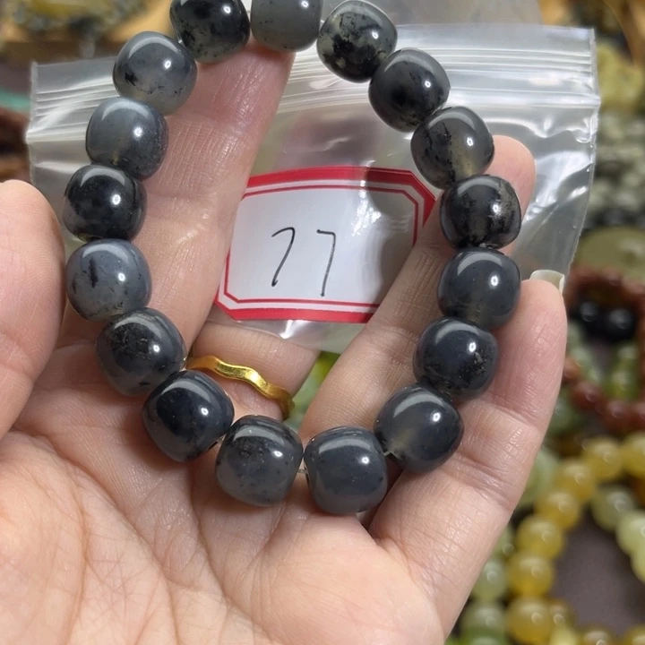 未镶嵌蛇纹石玉手链