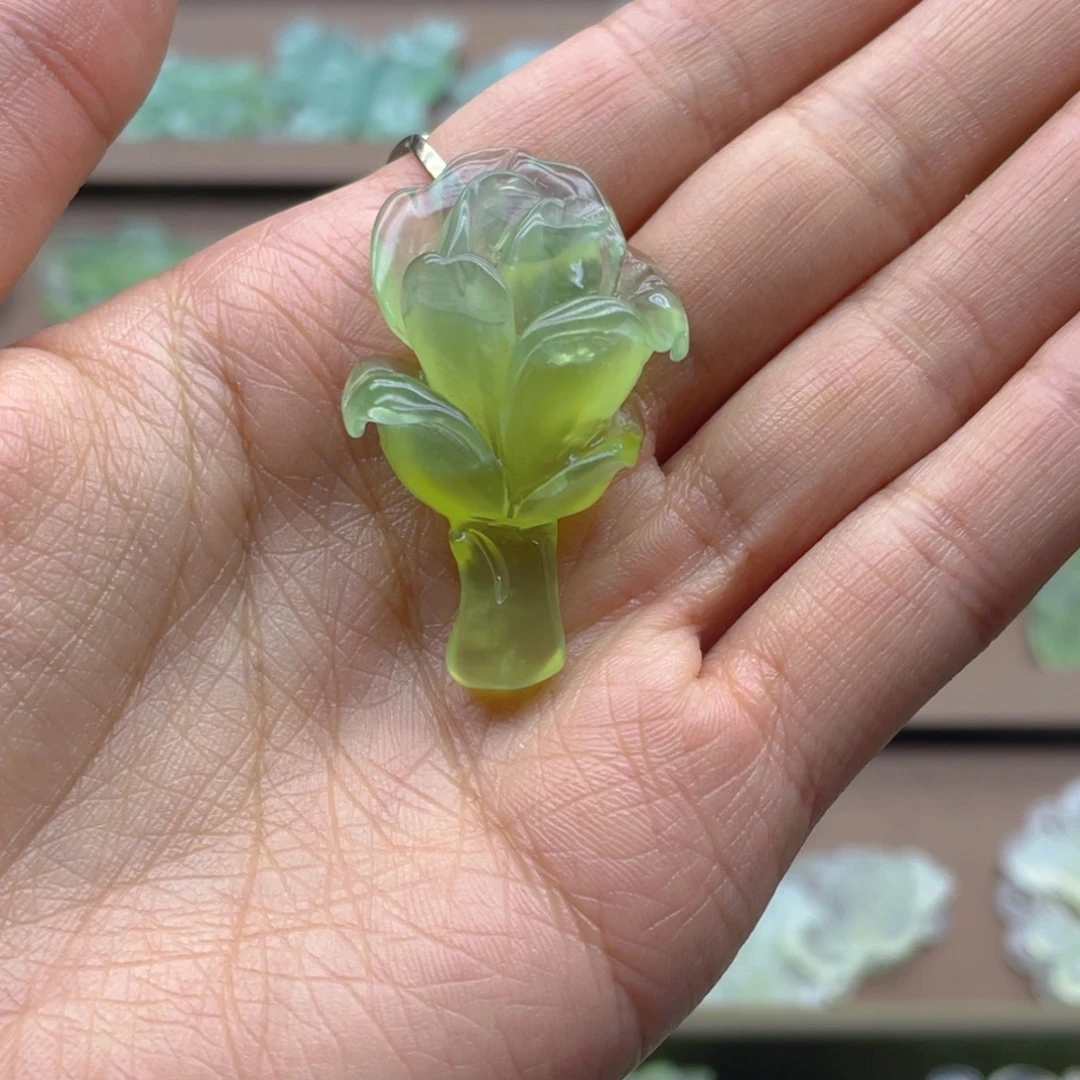 未镶嵌蛇纹石玉颈饰