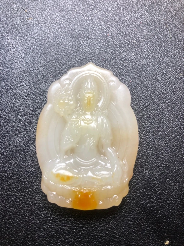 和田玉高货观音吊坠