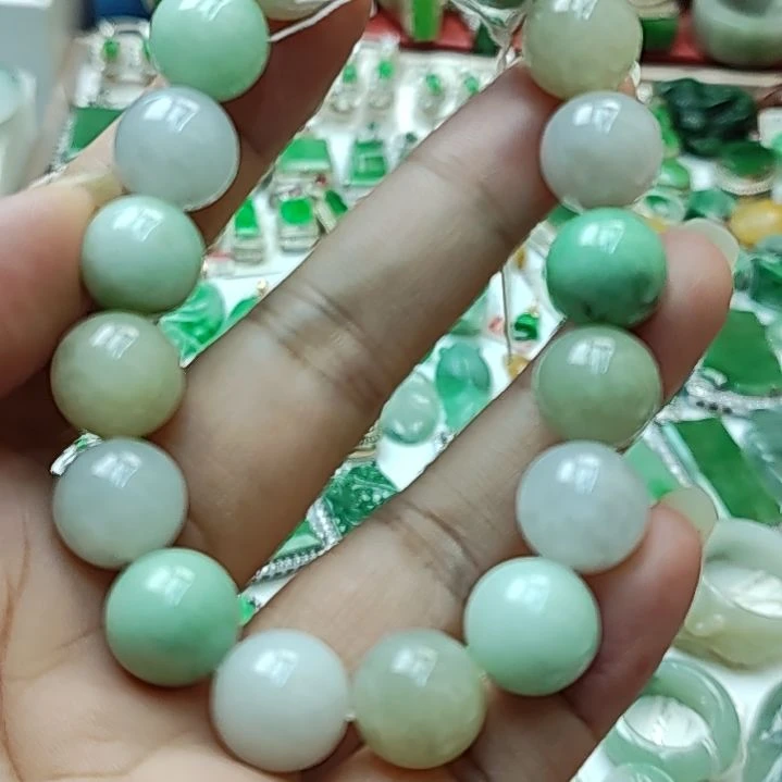 翡翠未镶嵌颈饰0