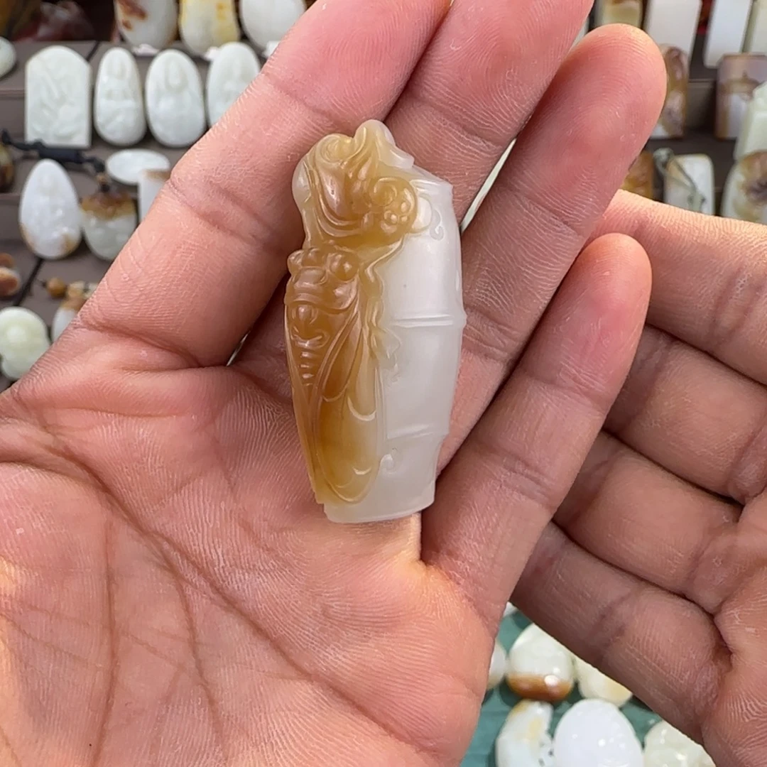 和田玉（糖玉）未镶嵌颈饰