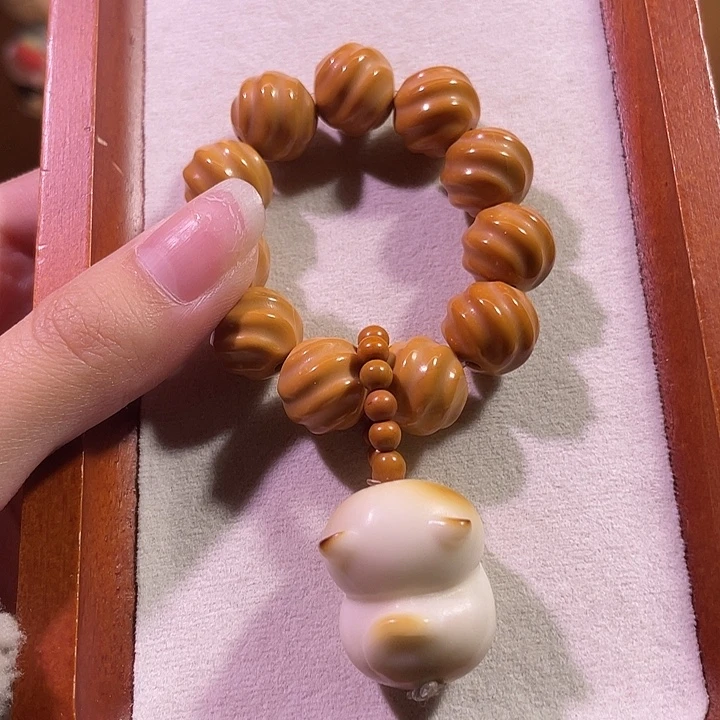 猴头核桃吊坠扭扭珠手捻设计款