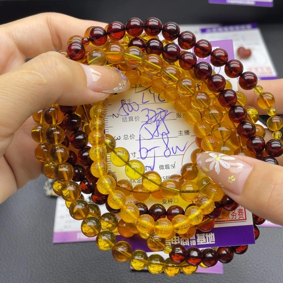 莲***荷琥珀未镶嵌颈饰吊坠