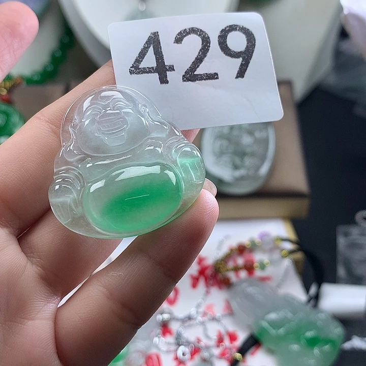 吊坠(赠链)未镶嵌翡翠