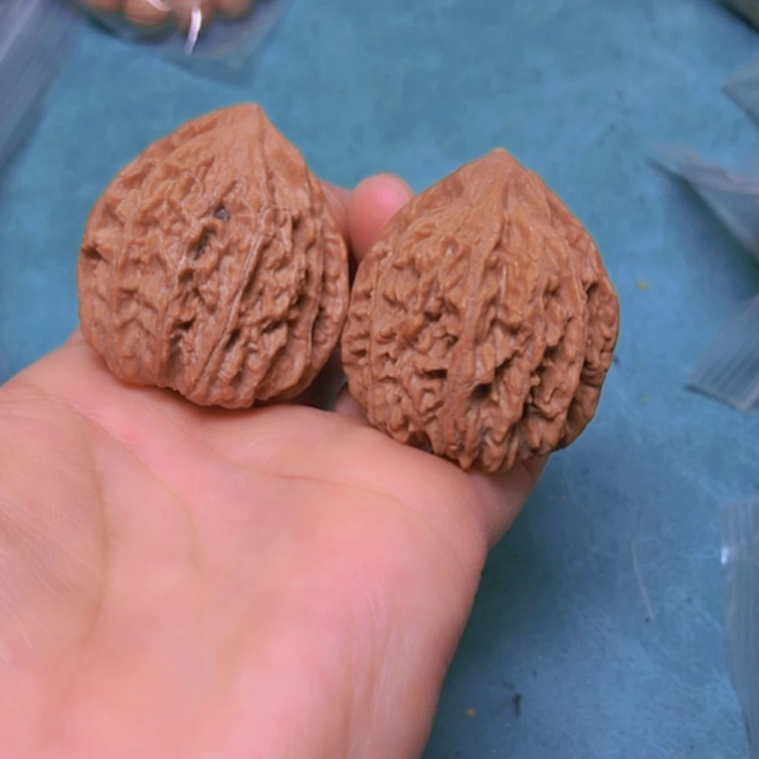【闪购商品】摆件核桃37流星雨修尖