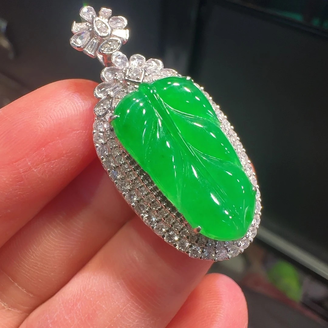 翡翠18K金镶嵌吊坠(不含链)吊坠