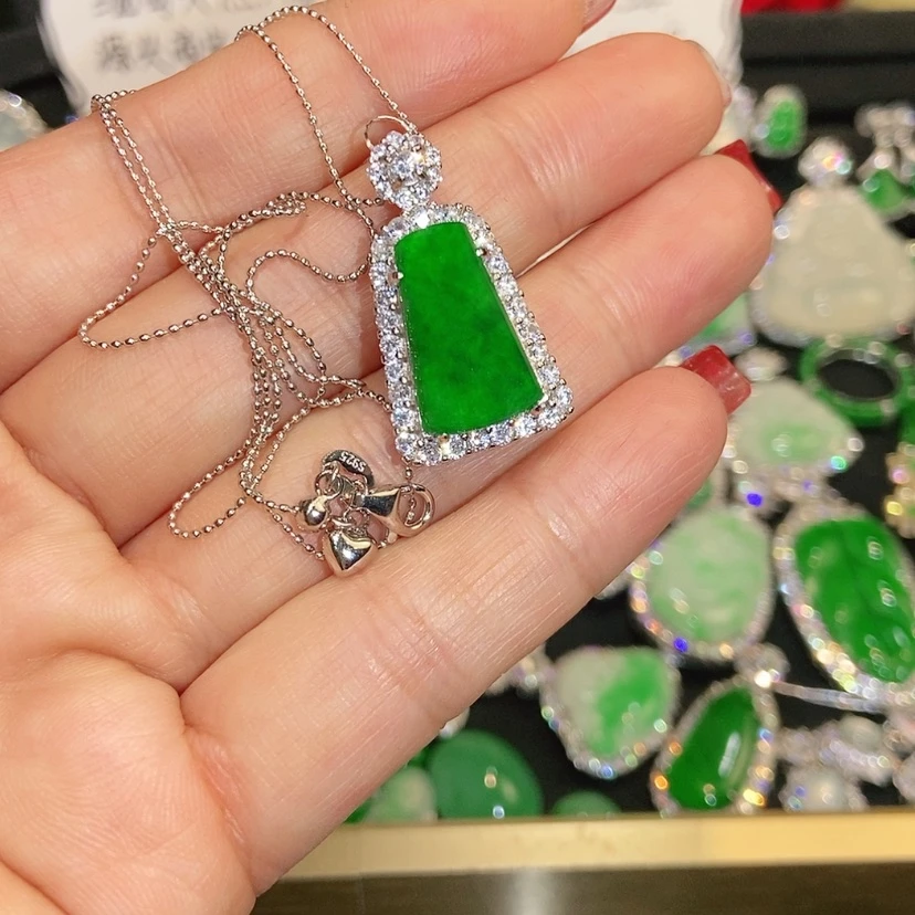 【闪购商品】颈饰未镶嵌翡翠天然翡翠