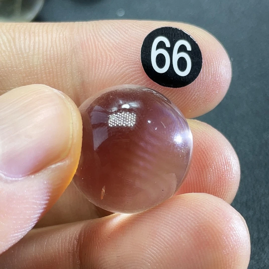 未镶嵌吊坠(不含链)水晶手****?