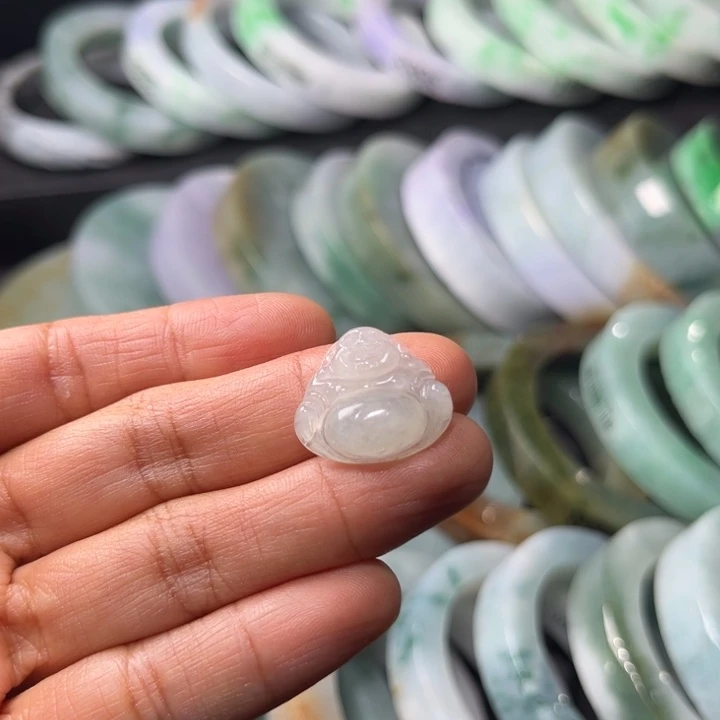 定制翡翠未镶嵌手镯