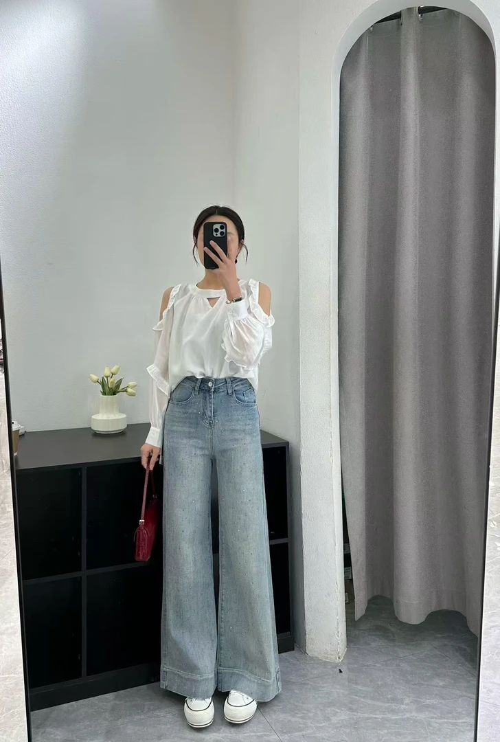 【韩衣舍】浅蓝色直筒喇叭裤