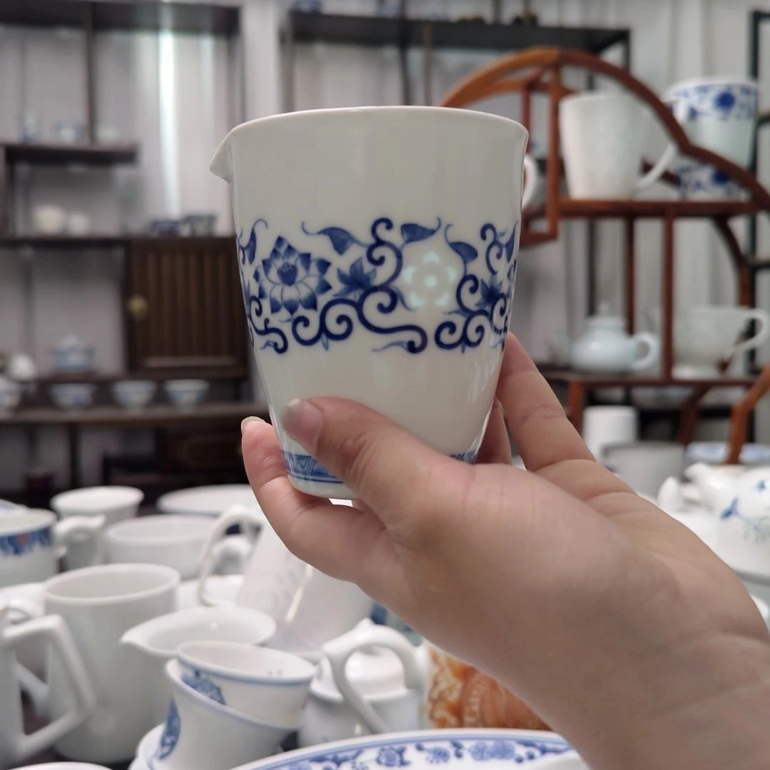 瓷手绘宝莲公道杯胖版