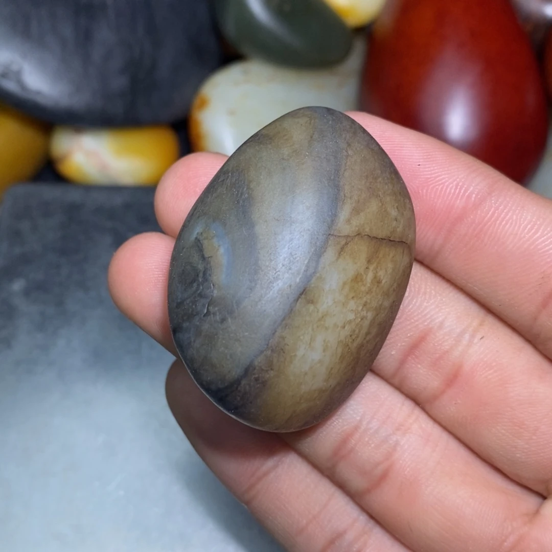 和田玉未镶嵌珠宝奇石