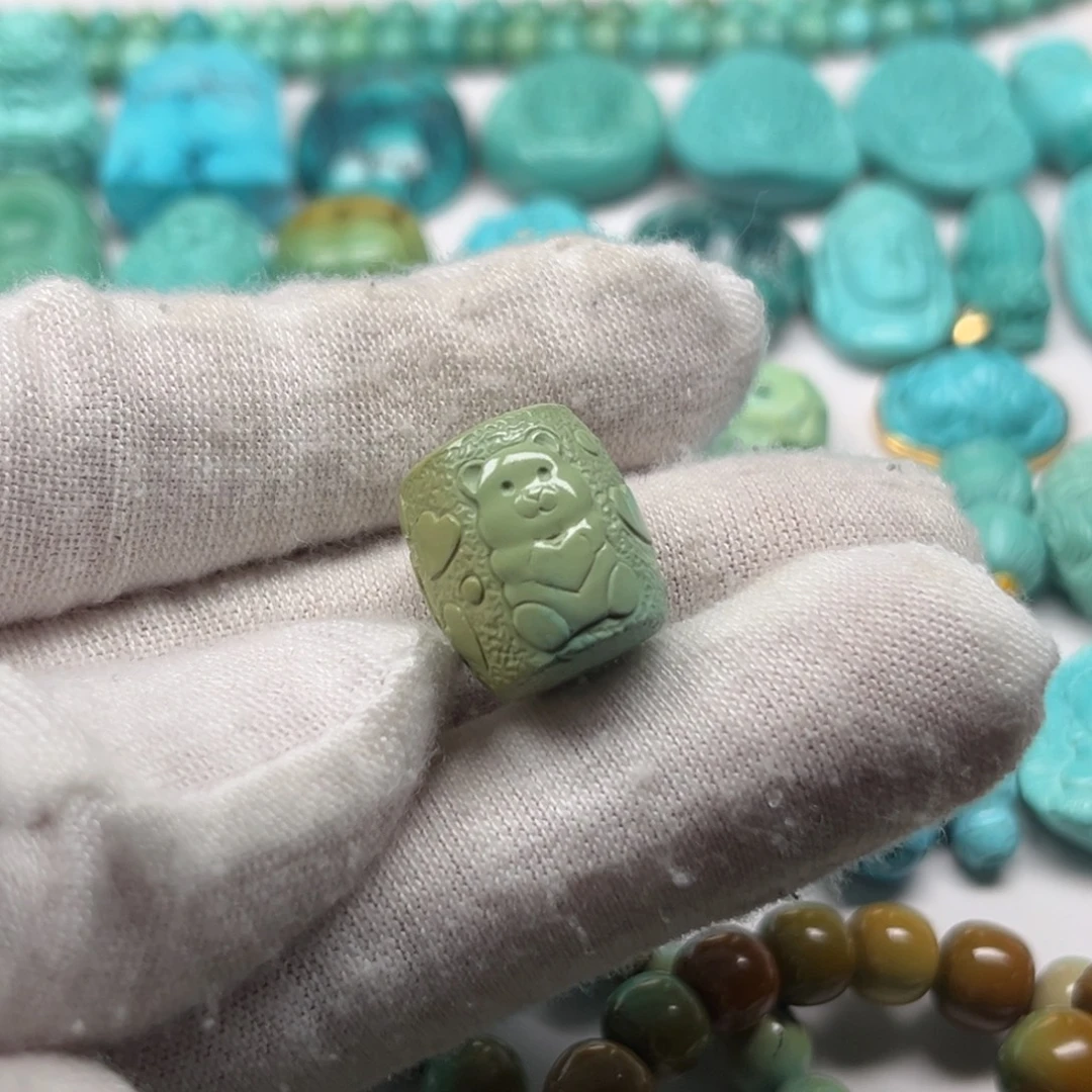 绿松石未镶嵌原矿