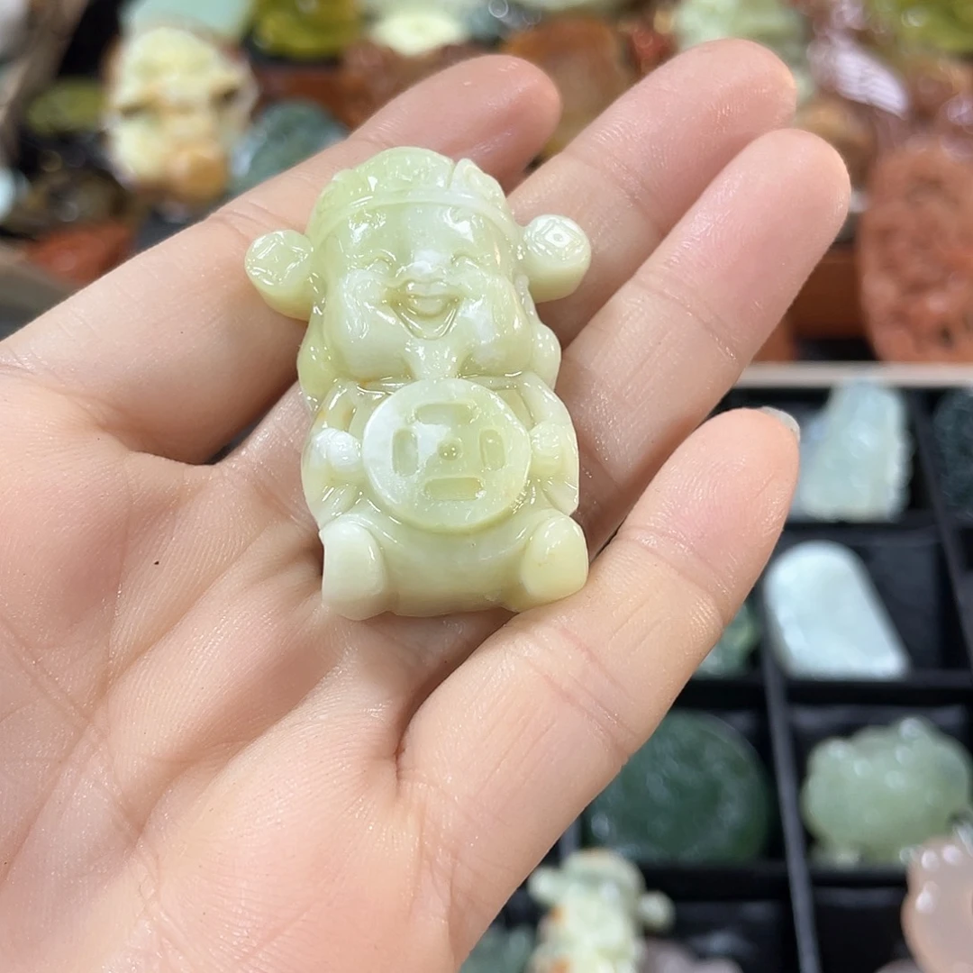 蛇纹石玉颈饰未镶嵌心***处