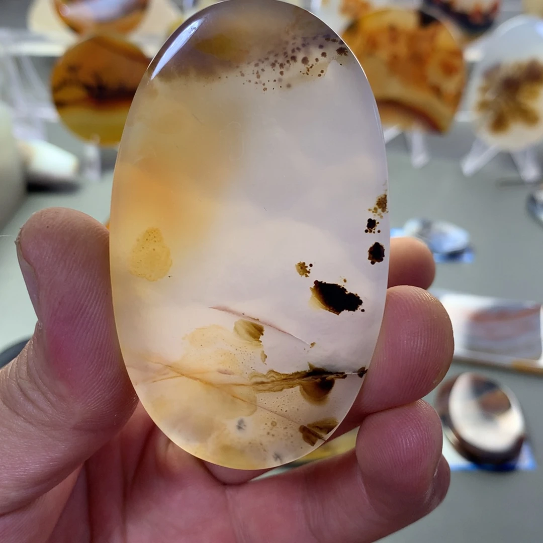 玛瑙/玉髓颈饰未镶嵌