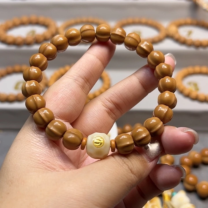 猴头核桃手串10.3三花鲨鱼