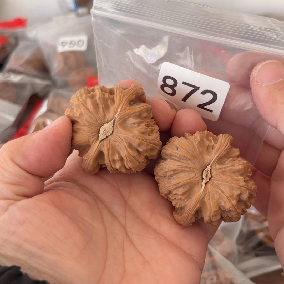 吊坠文玩核桃闷白42微修