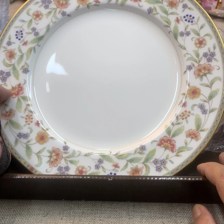 金瓷阁家的美丽瓷器