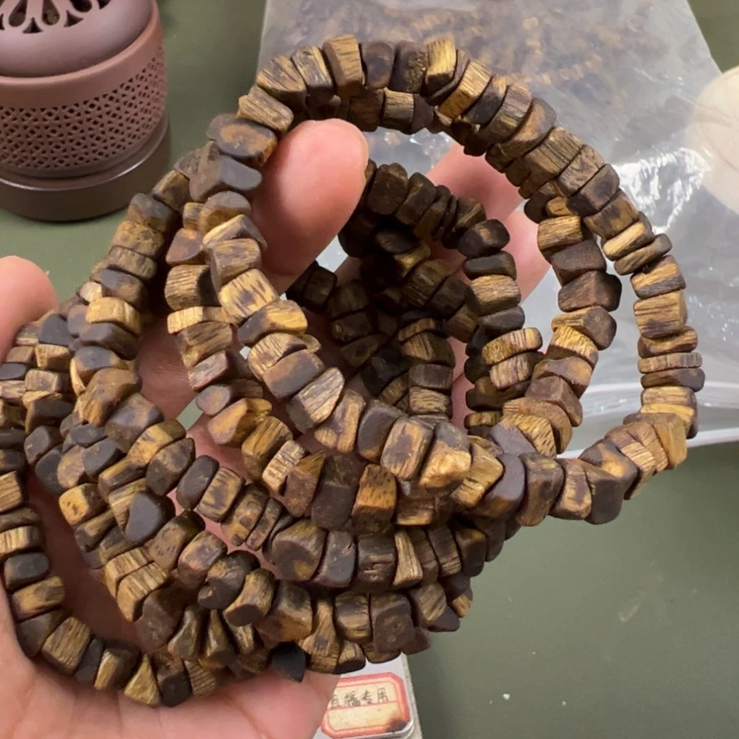 沉香沉香碎屑透顶绿随形7g单圈多样性发一