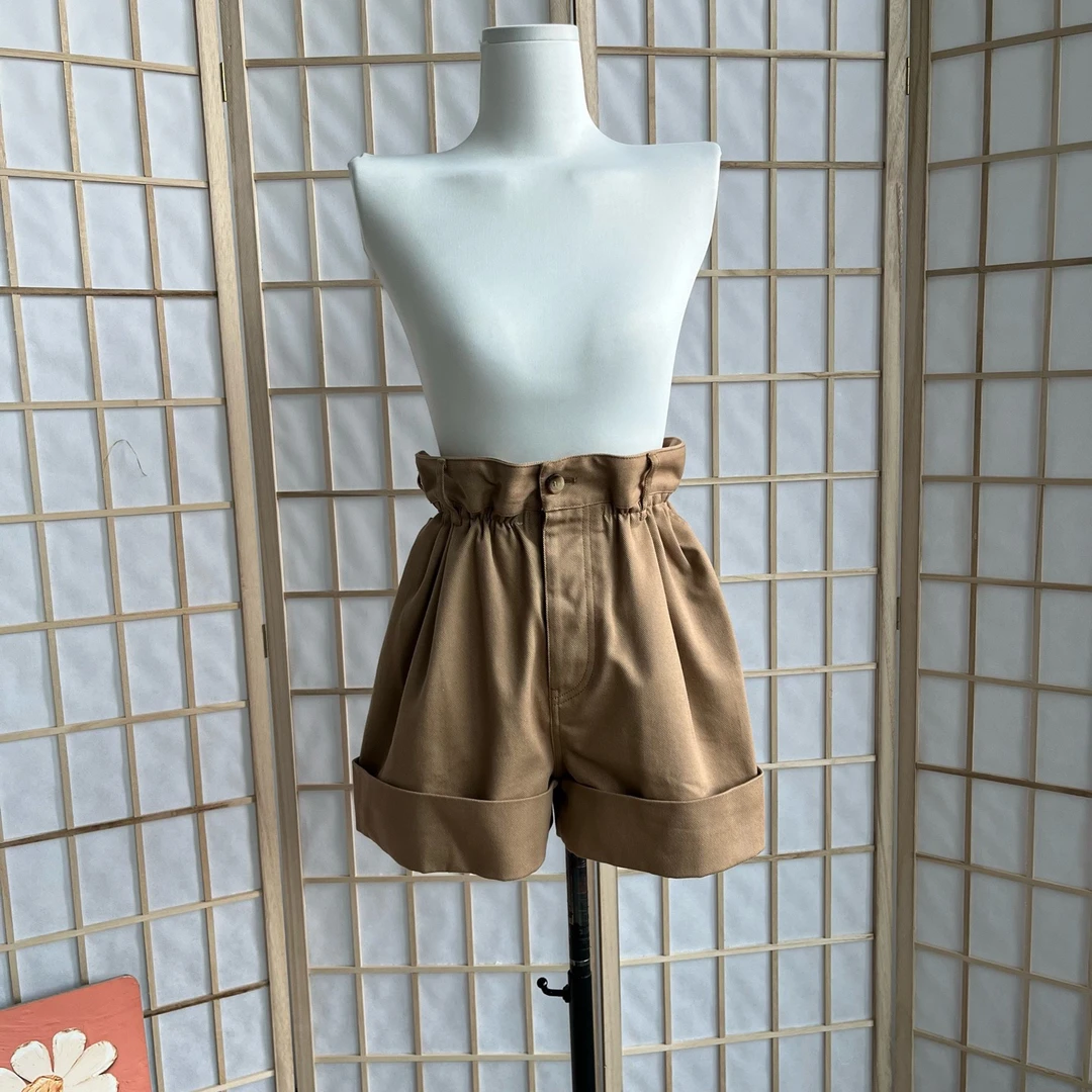 99新 MIU MIU/缪缪 A9764 miumiu 短裤 40码 99新 腰围60 裤长38