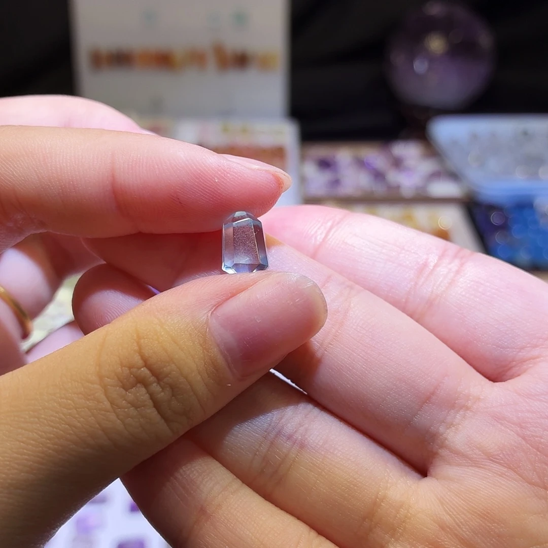 未镶嵌吊坠(不含链)水晶海蓝宝 随形 打孔定制 不退换