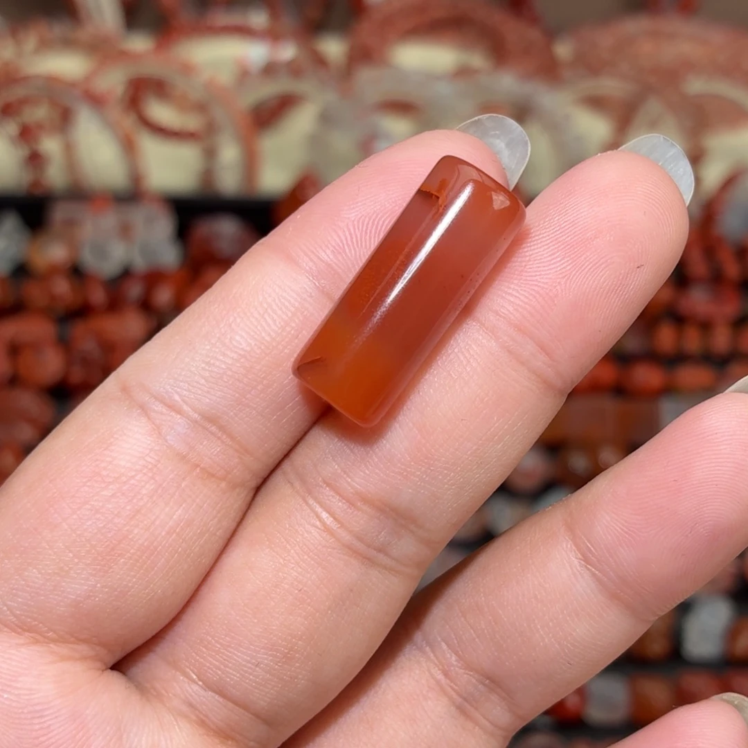 南红玛瑙未镶嵌吊坠(不含链)9咪➕圆柱路路通