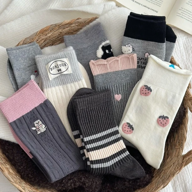 【精品盲盒】十套设计师款袜子里随机8双不支持退换不接受指定中筒