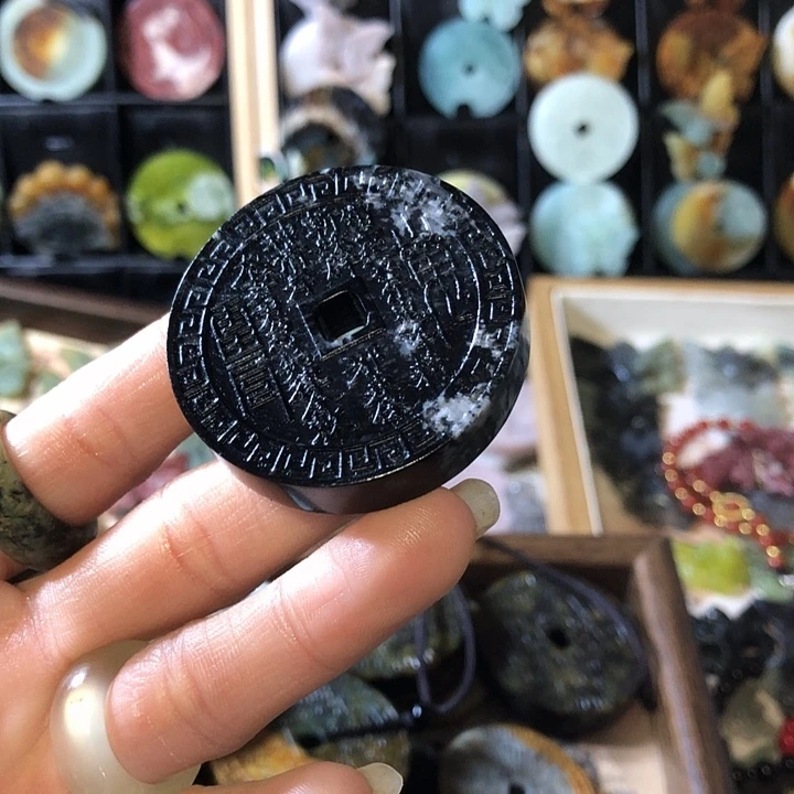 岫玉未镶嵌岫玉挂件