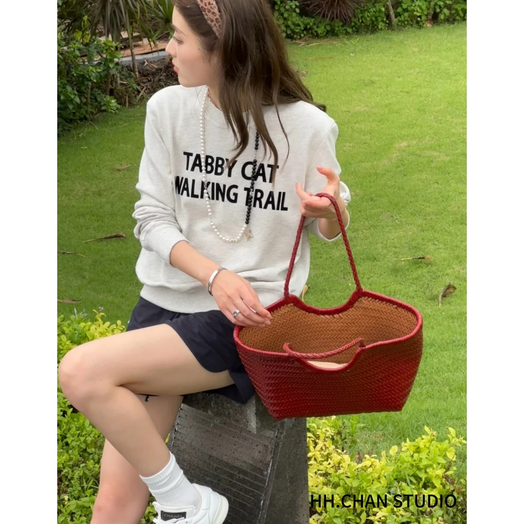 HH.CHAN“walking”2025春夏定制棉圆领正肩印花灰花色卫衣6871