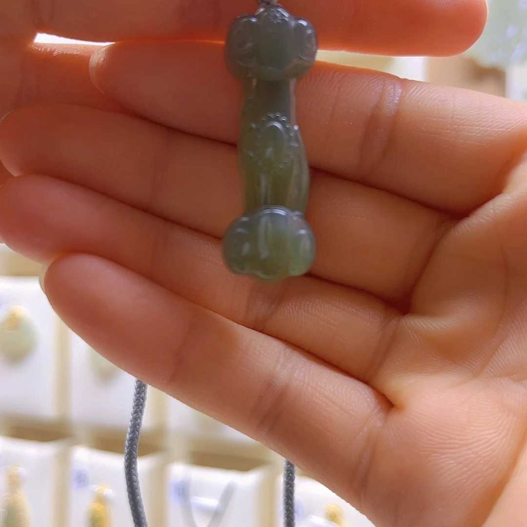和田玉吊坠(赠链)未镶嵌