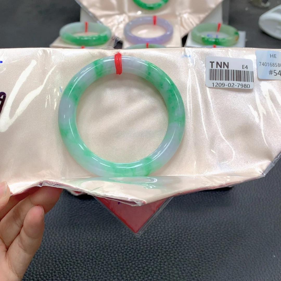 翡翠未镶嵌手镯16