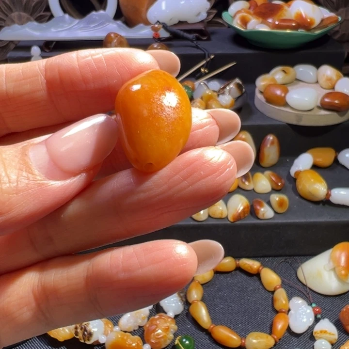 用***2和田玉（黄玉）未镶嵌戒指