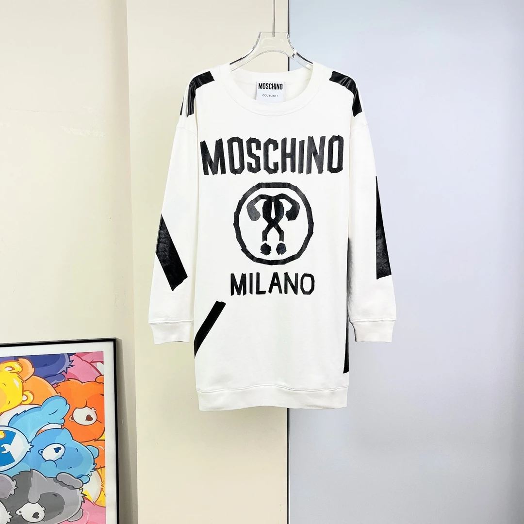 99新 Moschino/莫斯奇诺 Moschino套头卫衣/38码/Xsp33908