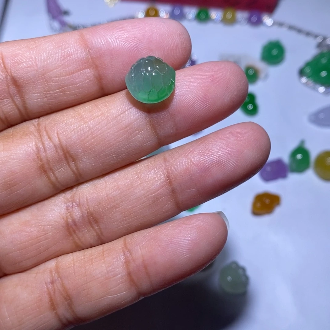 颈饰未镶嵌翡翠9