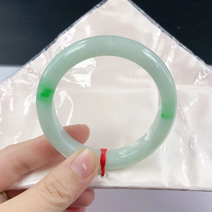 未镶嵌手镯翡翠特****喵翡翠820