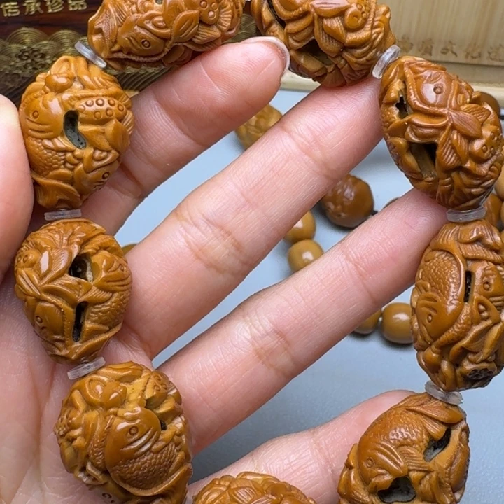 手串/手链橄榄核鱼戏莲花