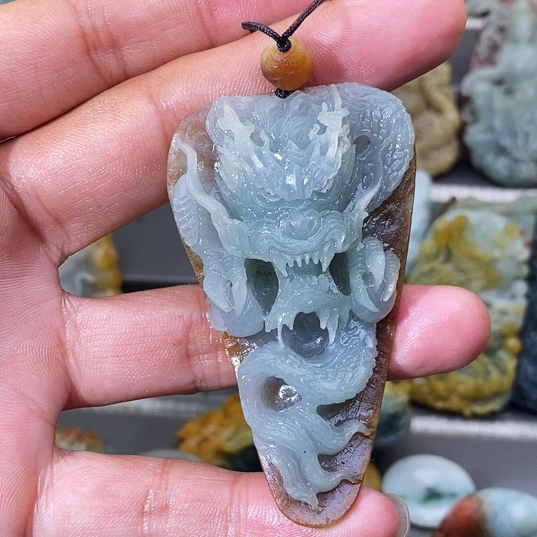 定制翡翠未镶嵌龙牌