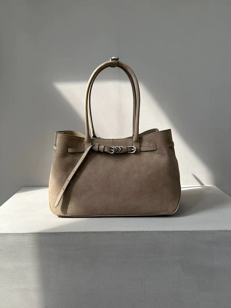 头层麂皮托特包皮带扣装饰手提包hobo腋下包单肩大包包女2025新款